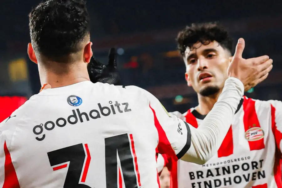 PSV vs Heracles Berakhir 4-3: Drama Tujuh Gol Warnai Kemenangan Tuan Rumah PSV Eindhoven lumpuhkan impian Heracles Almelo. PSV menang tipis 4-3 (sumber foto: facebook @PSV)